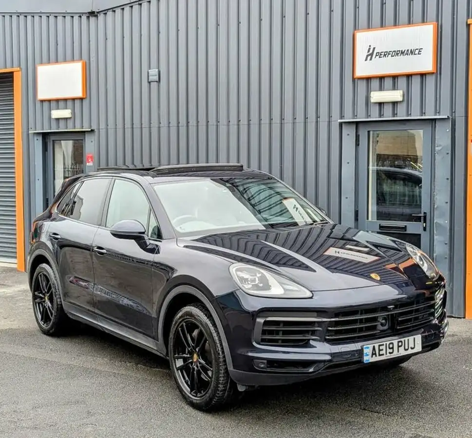 2019-porsche-cayenne-30-v6-coupe-big-3