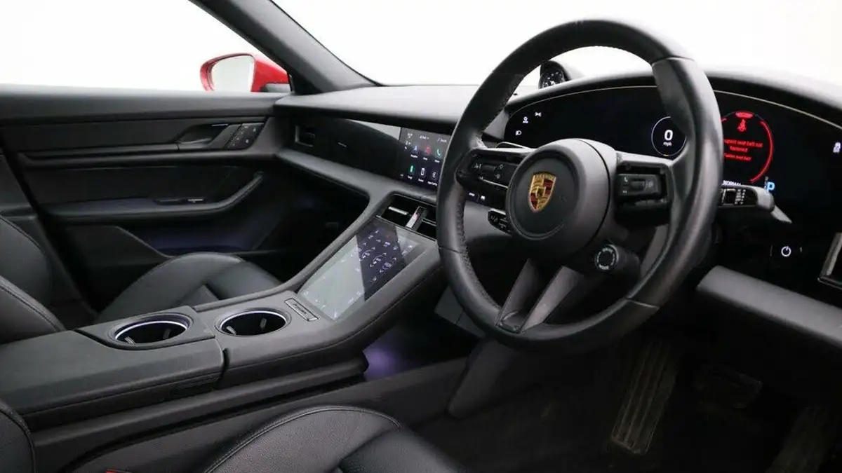 2021-porsche-taycan-e-4s-571ps-performance-battery-plus-big-3