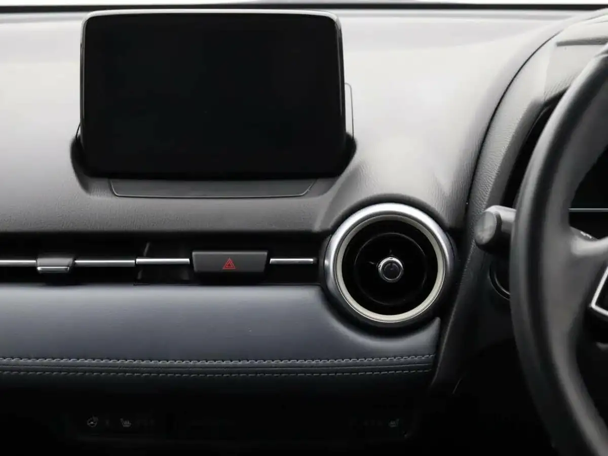 2021-mazda-mazda2-15-skyactiv-g-gt-sport-nav-light-stone-big-8