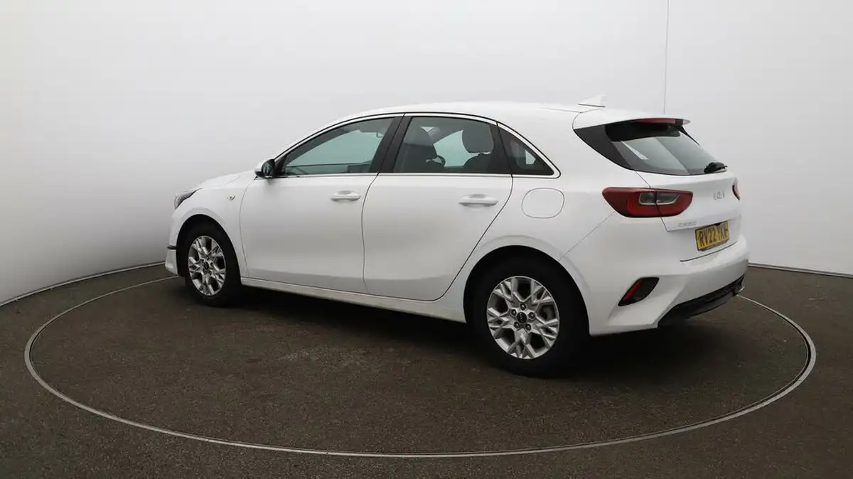 2021-kia-ceed-10-t-gdi-2-hatchback-big-32