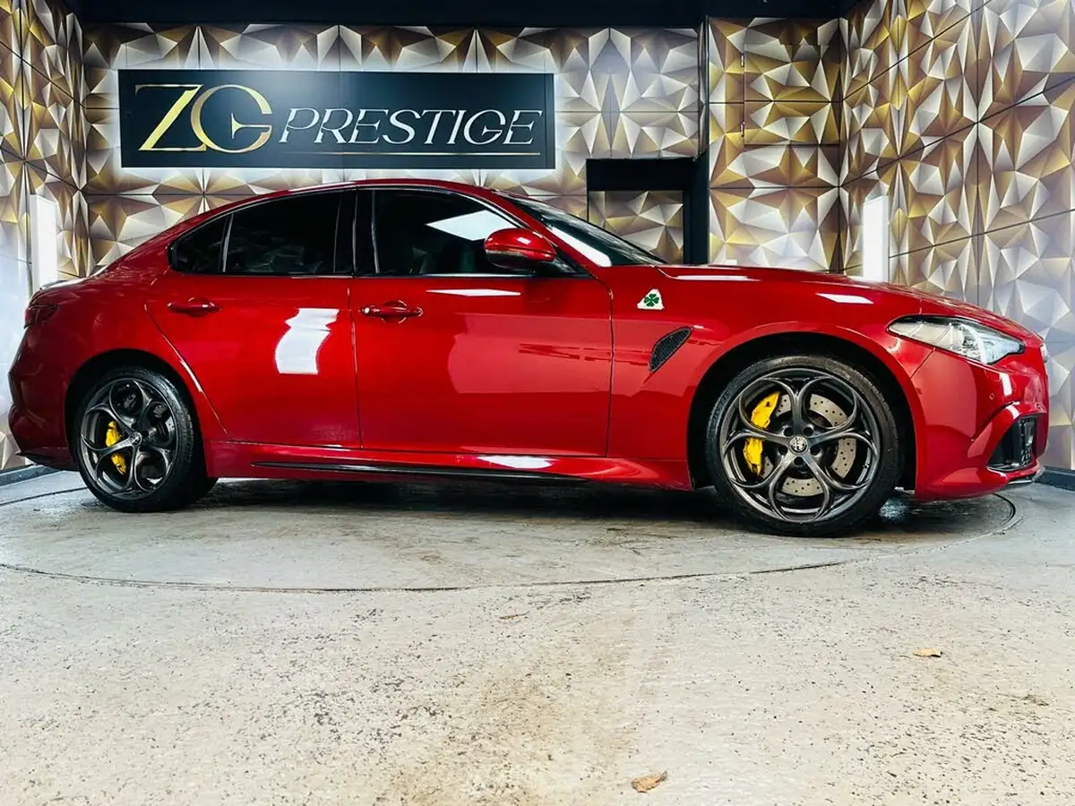 2018-alfa-romeo-giulia-29-biturbo-quadrifoglio-big-18