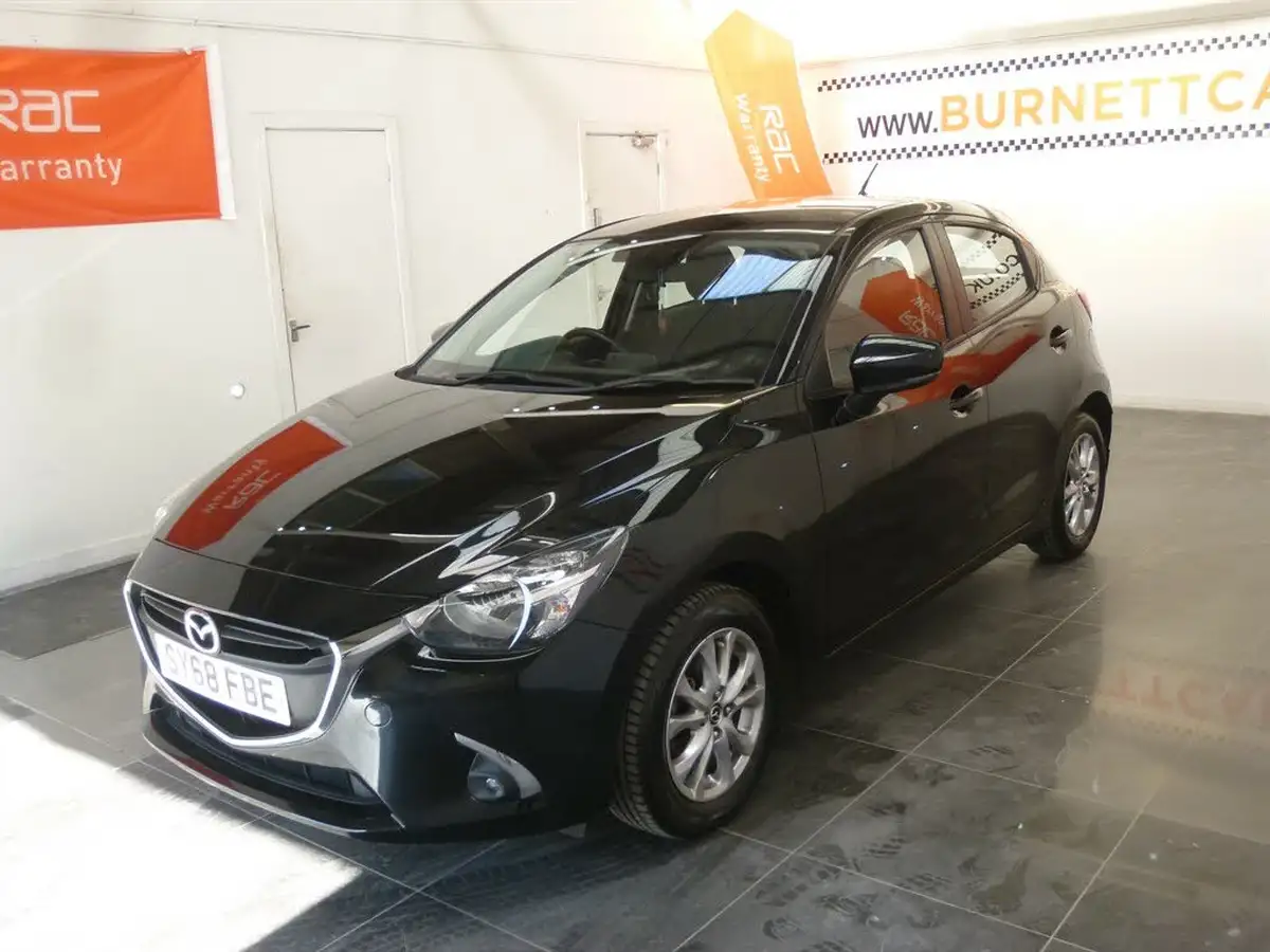 2018-mazda-mazda2-15-se-l-big-4