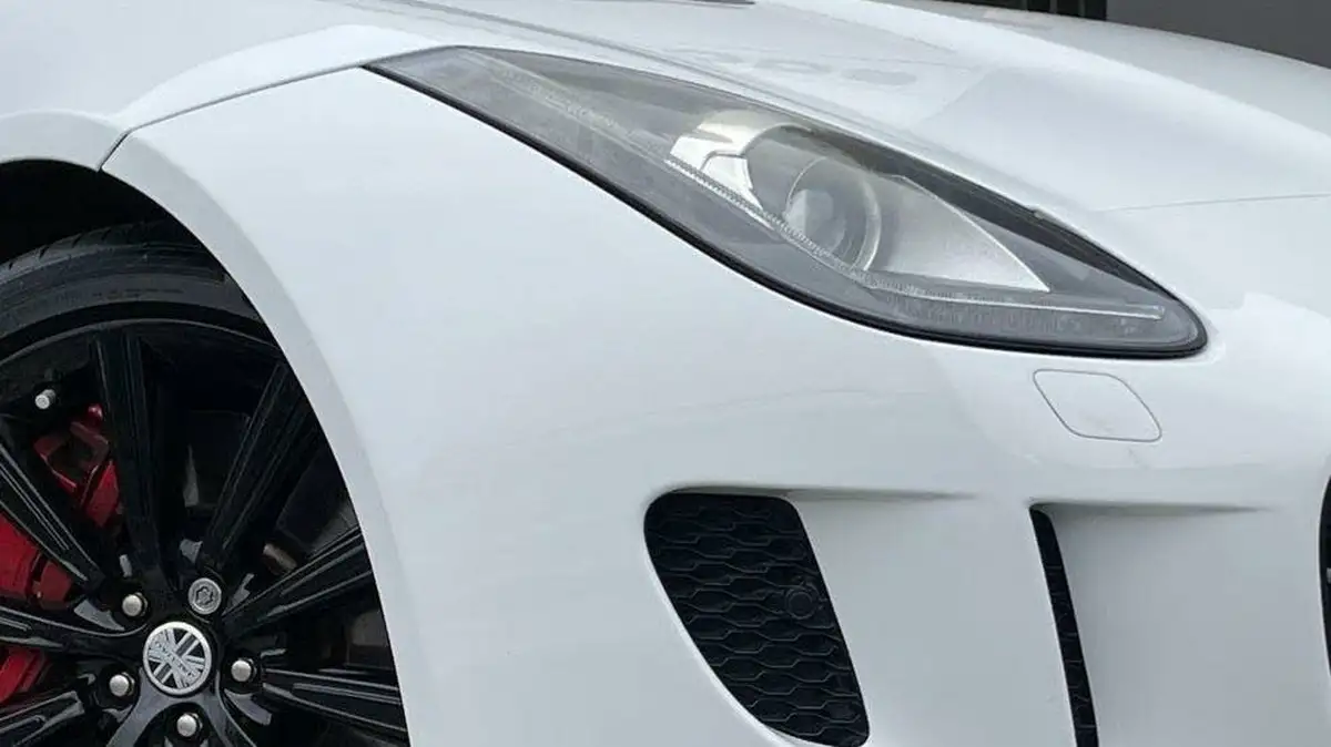 2015-jaguar-f-type-30-s-coupe-quickshift-big-18
