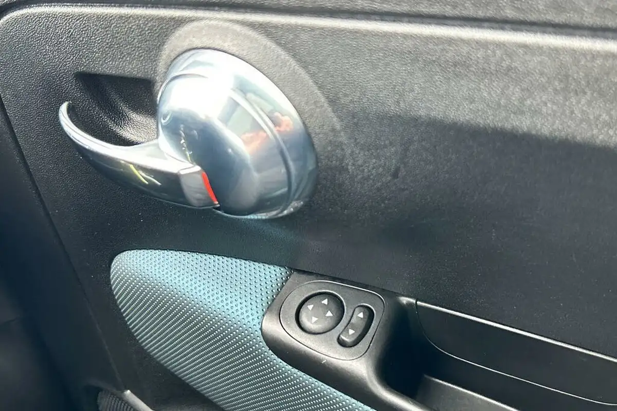 2020-fiat-500-10-launch-edition-big-27