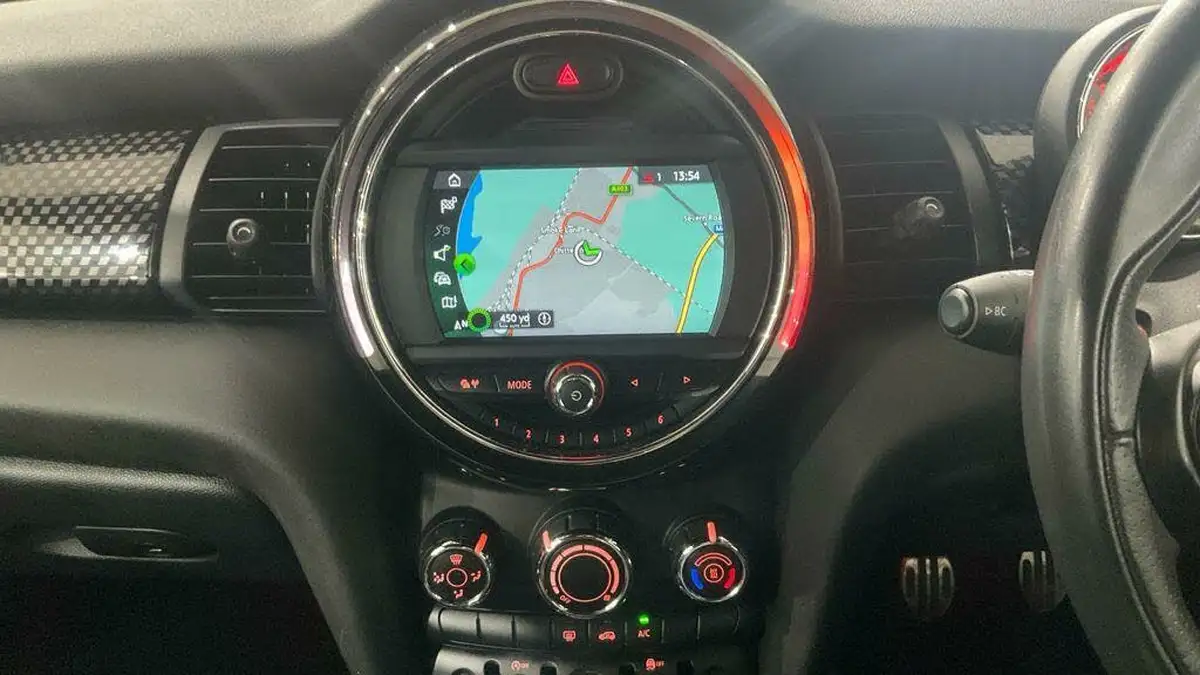 2019-mini-cooper-20-cooper-s-sport-189bhp-convertible-2d-big-32