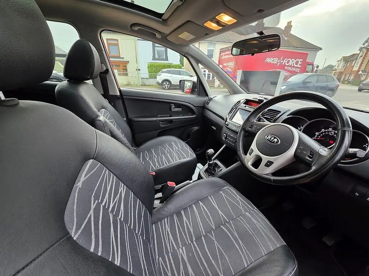 2016-kia-venga-16-4-isg-big-19