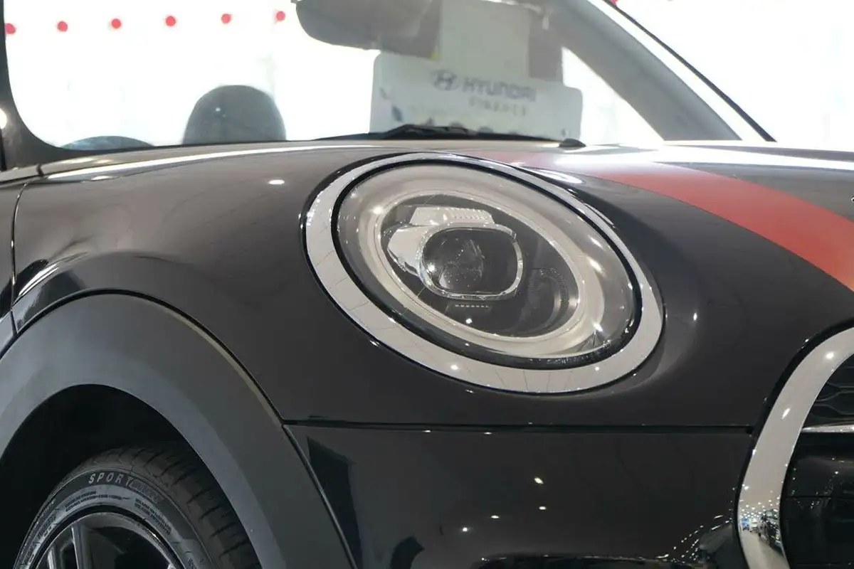 2019-mini-cooper-20-cooper-s-sport-189bhp-convertible-2d-big-56