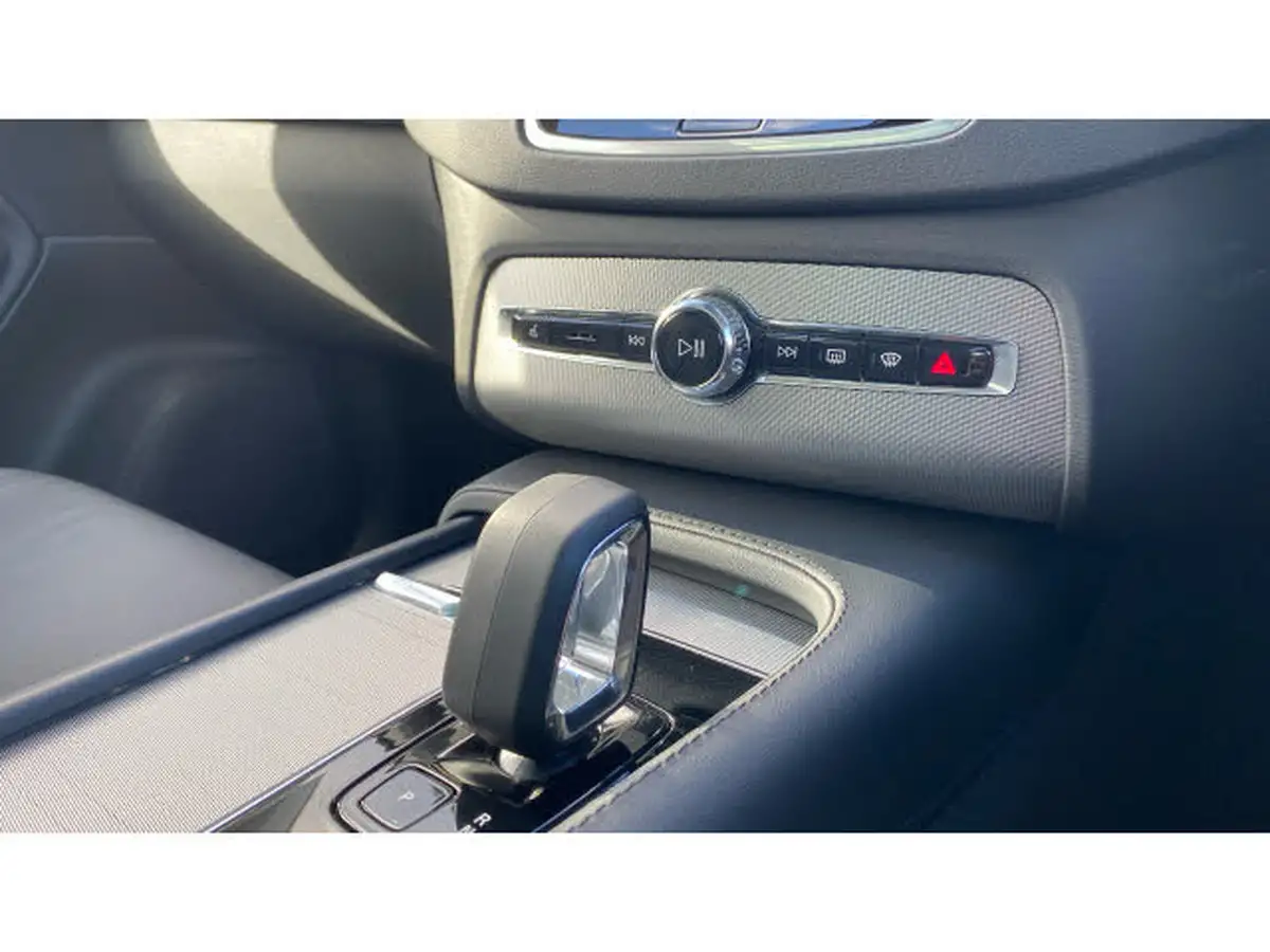 2024-volvo-xc90-20-b5-plus-big-13