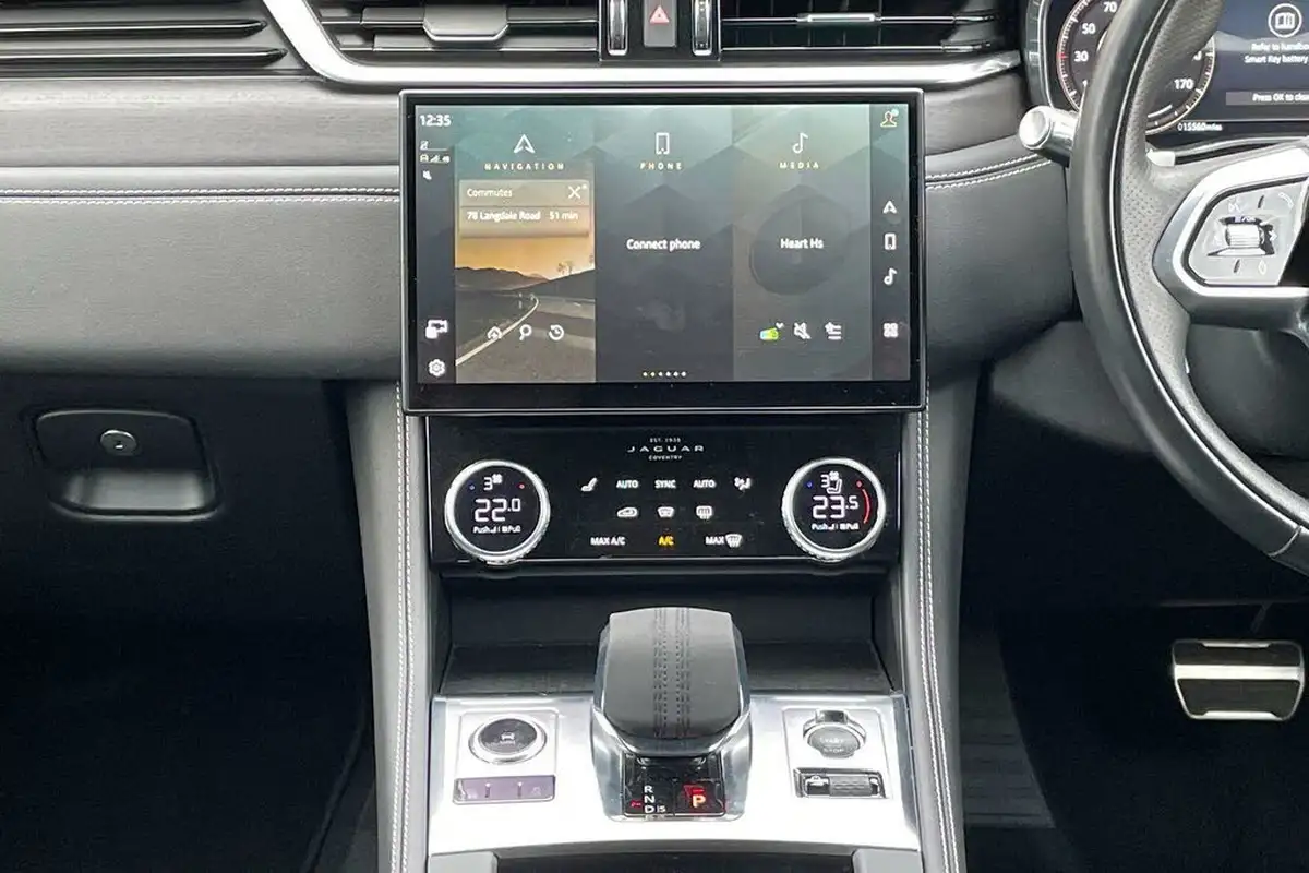 2022-jaguar-f-pace-20-p250-r-dynamic-hse-big-36