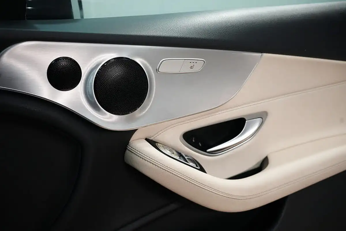 2019-mercedes-benz-c-class-20-c300-amg-line-premium-coupe-2d-big-24