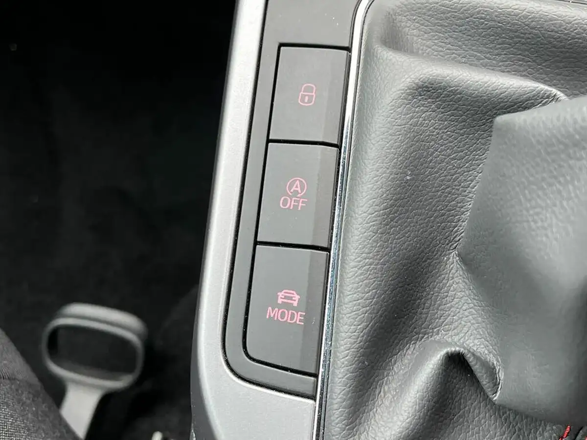 2021-seat-arona-10-tsi-fr-red-edition-big-26