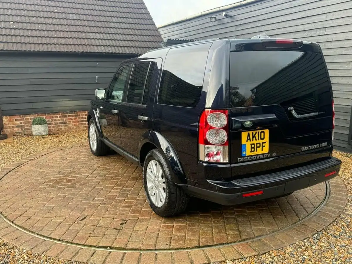 2010-land-rover-discovery-4-30tdv6-hse-big-28