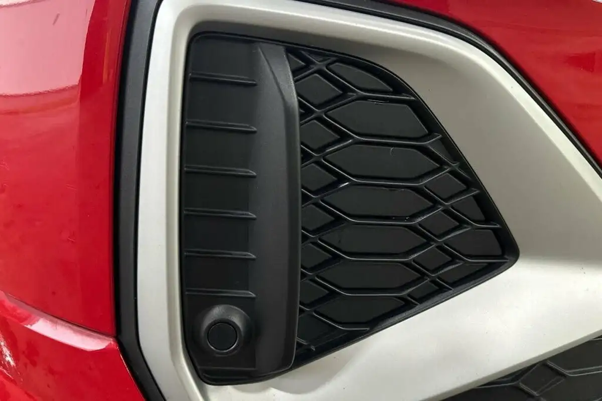 2021-audi-q2-10-30-tfsi-s-line-big-38