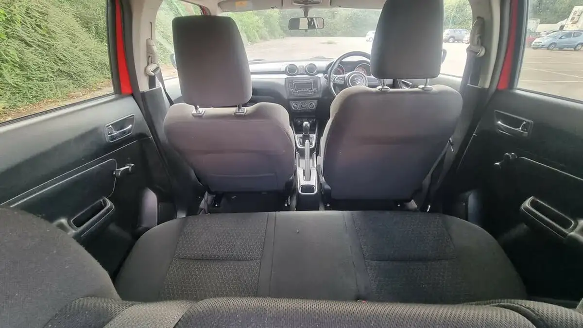 2017-suzuki-swift-12-dualjet-sz3-big-4