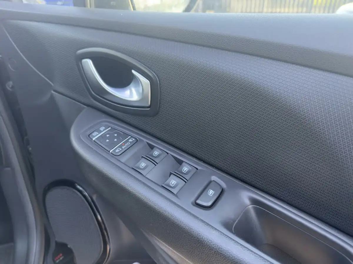 2018-renault-clio-15dci-gt-line-edc-auto-big-14