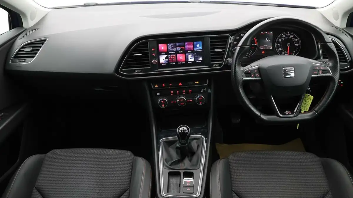 2019-seat-leon-15-tsi-evo-fr-130ps-ss-estate-big-9
