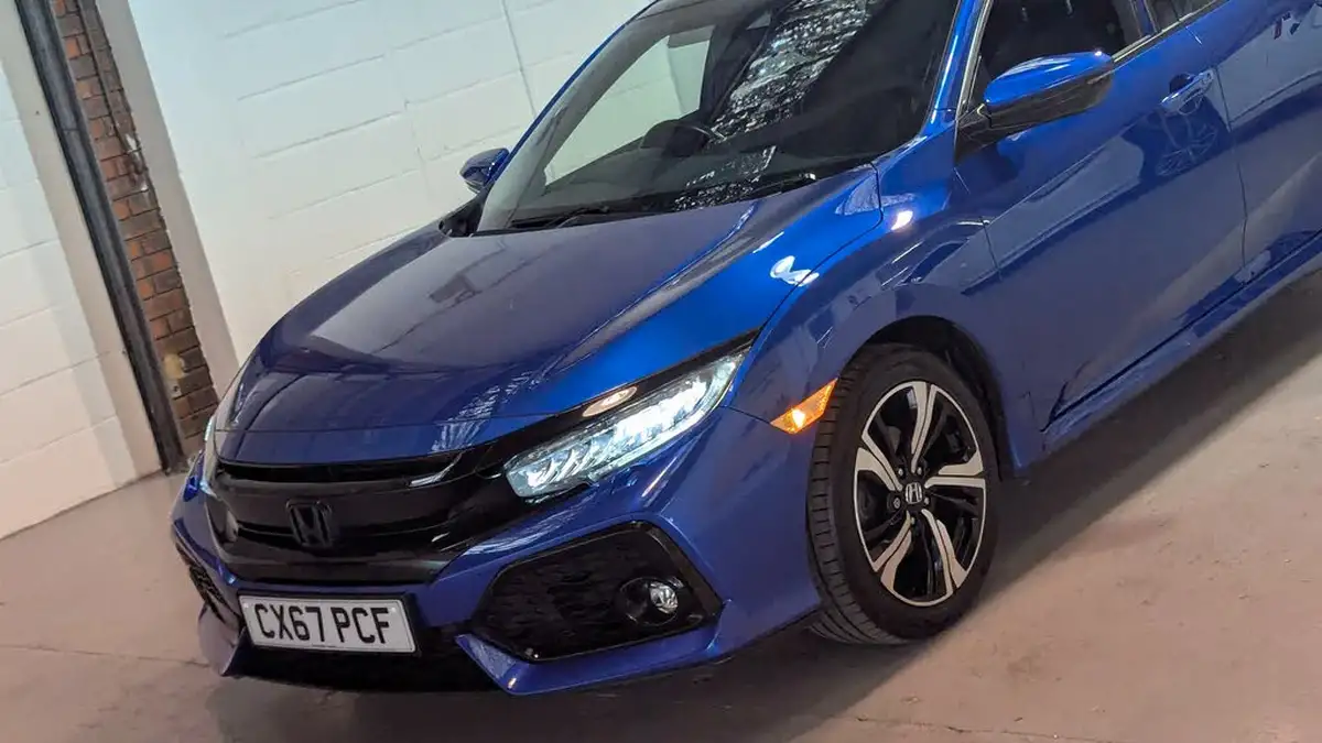 2018-honda-civic-16-i-dtec-ex-ss-hatchback-5d-big-44