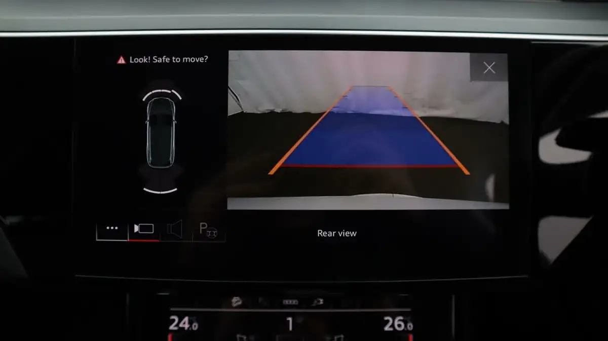 2021-audi-e-tron-50e-technik-station-wagon-big-27