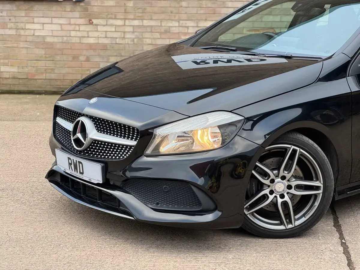 2016-mercedes-benz-a-class-big-12