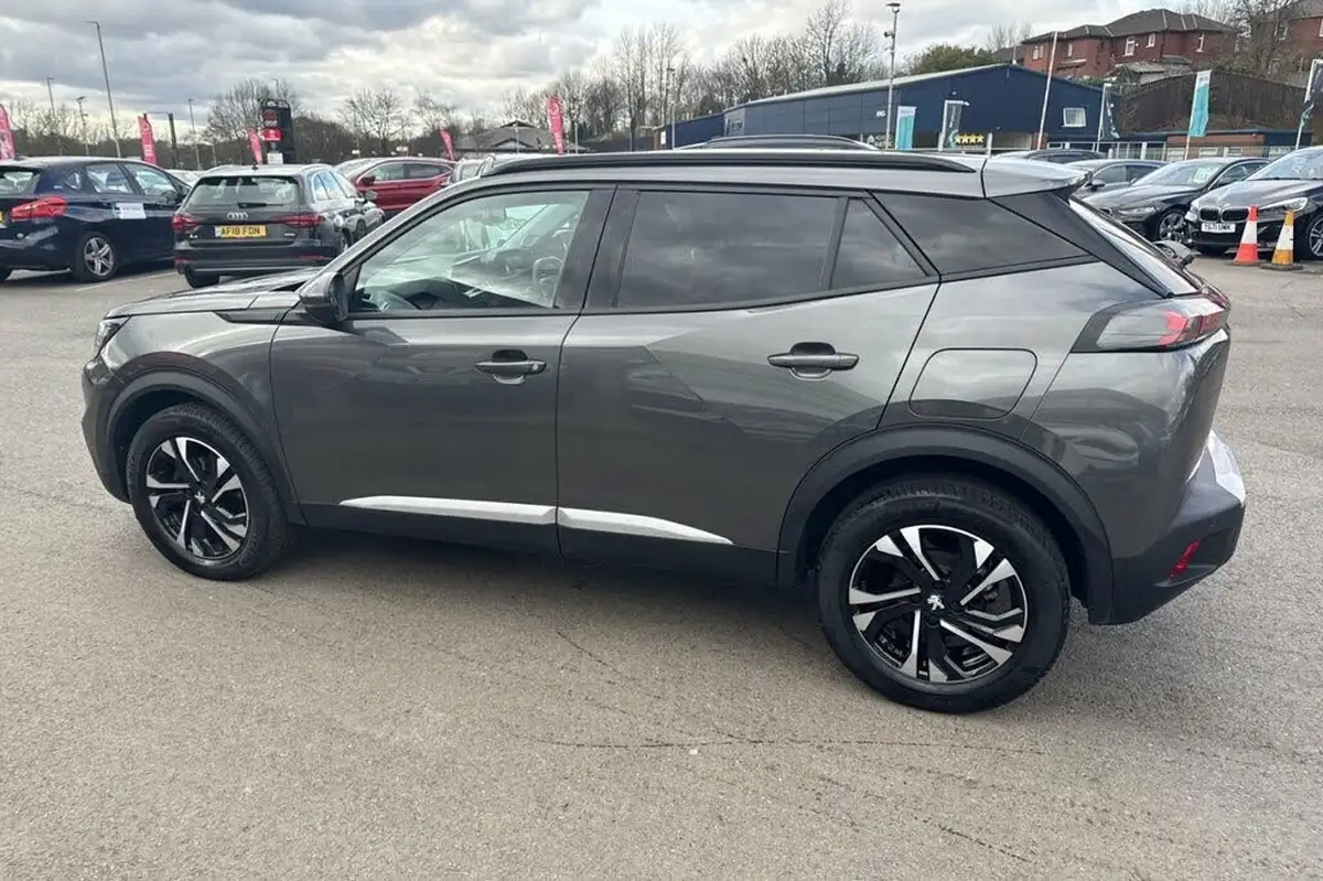 2021-peugeot-2008-suv-12-puretech-allure-premium-130bhp-big-41