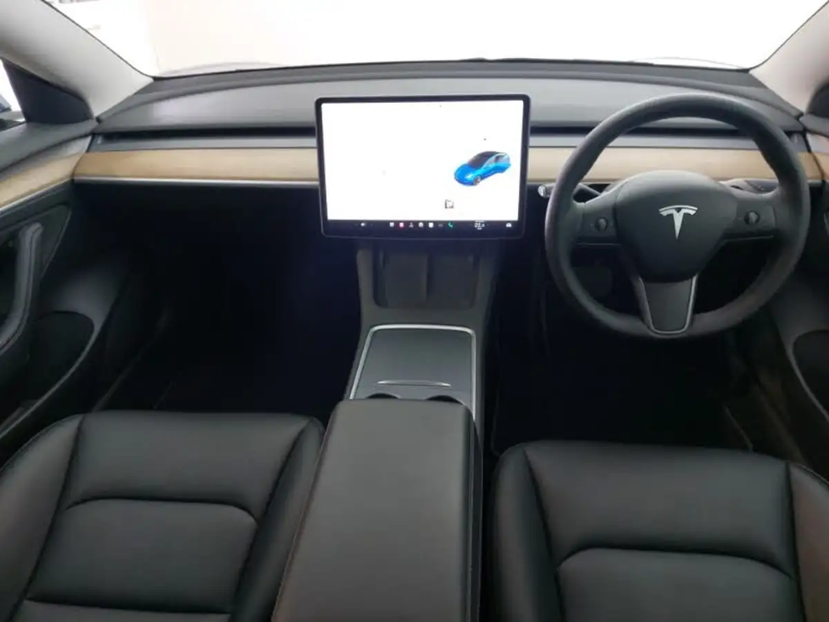 2021-tesla-model-3-e-long-range-awd-big-2