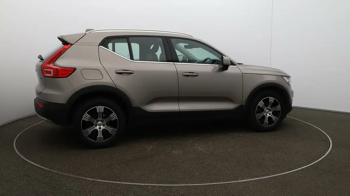 2021-volvo-xc40-15-t3-inscription-161bhp-auto-big-42