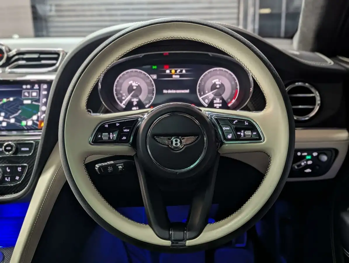 2022-bentley-bentayga-40-v8-big-48