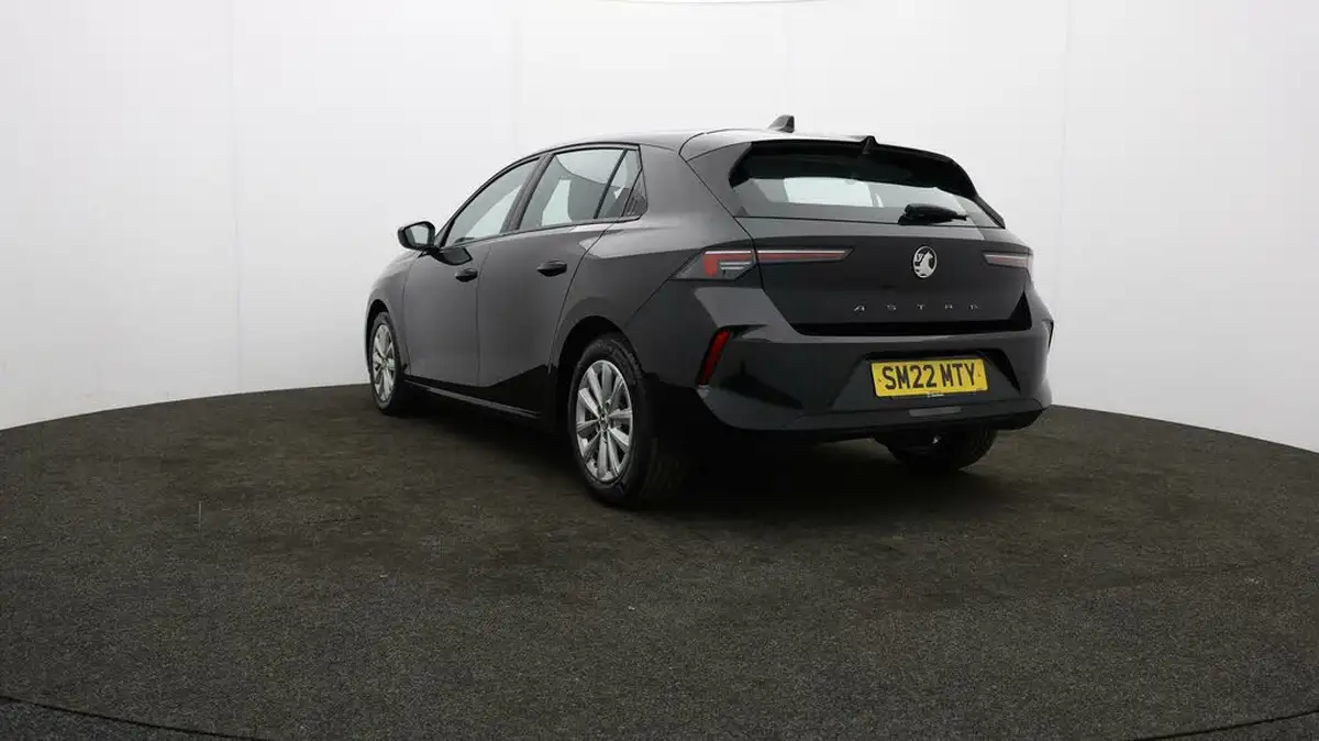 2022-vauxhall-astra-12-turbo-design-130ps-hatchback-big-70