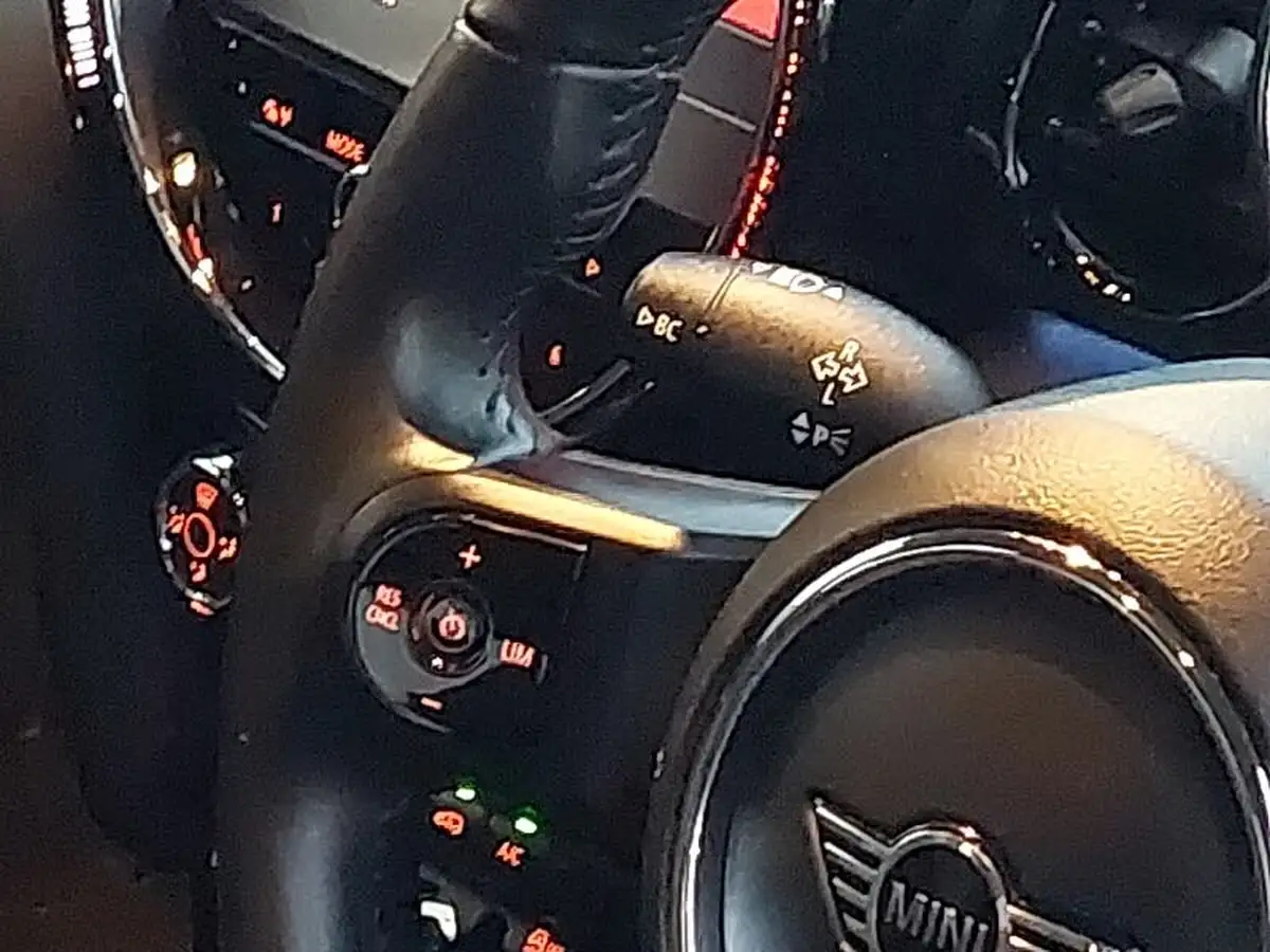 2022-mini-cooper-15-one-classic-5d-big-16