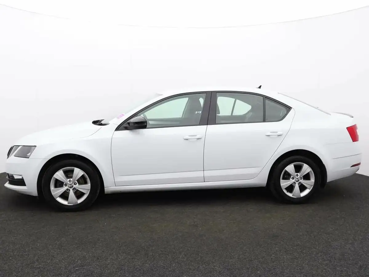 2019-skoda-octavia-15-tsi-se-technology-act-hatchback-big-4