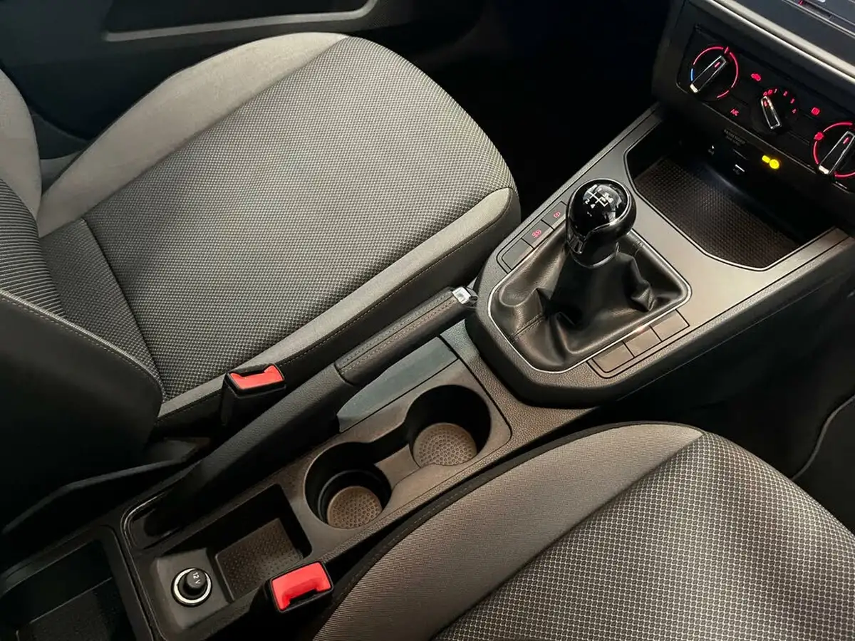 2017-seat-ibiza-10-se-ss-hatchback-5d-big-22
