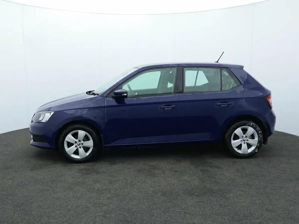 2016-skoda-fabia-10-mpi-se-hatchback-big-6