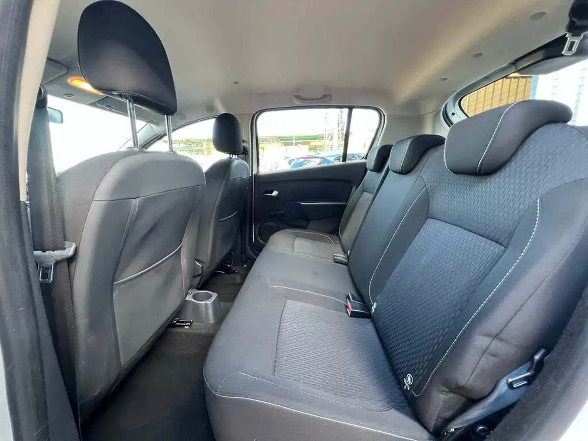2018-dacia-sandero-09-tce-comfort-big-24