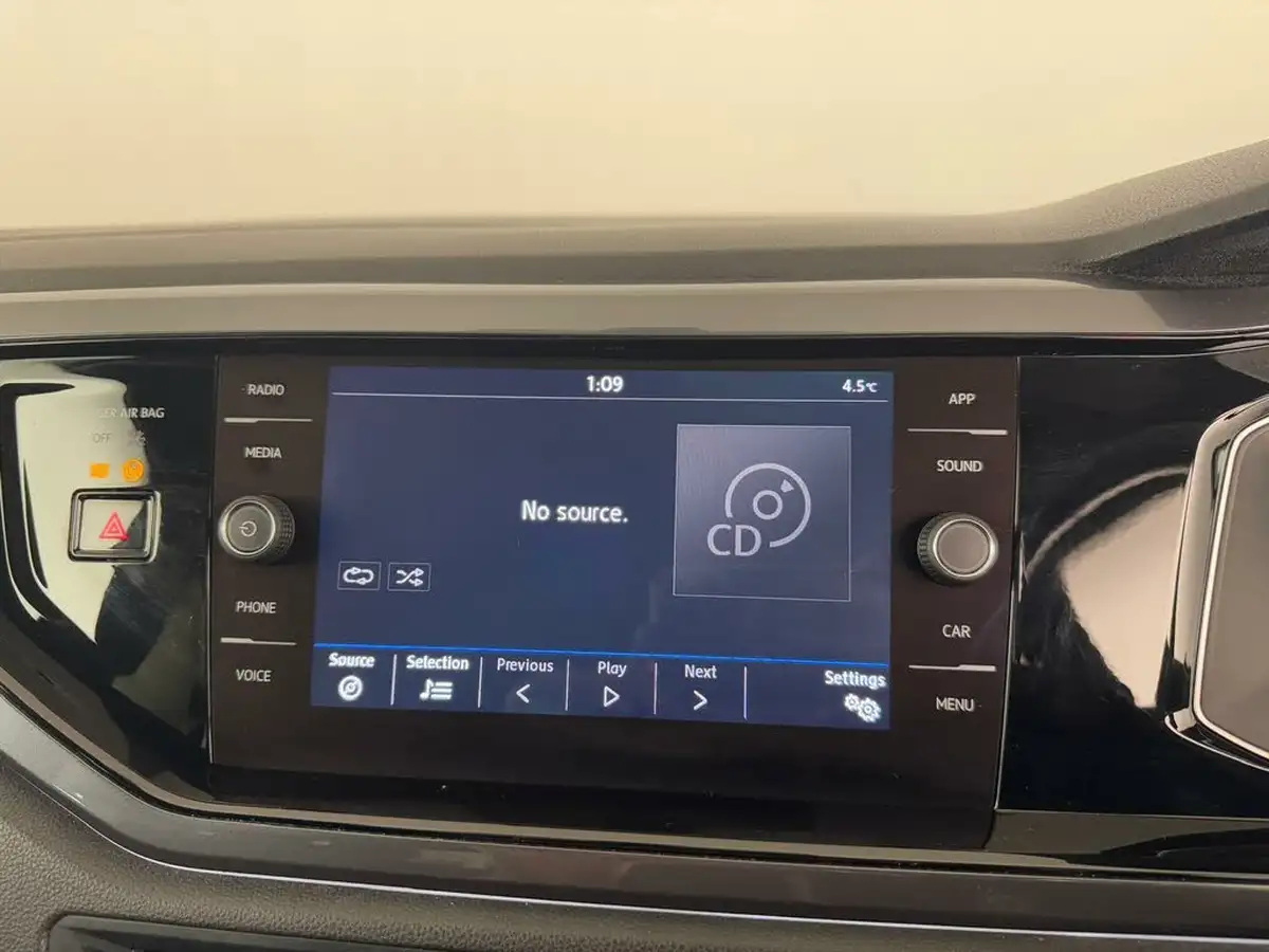 2019-volkswagen-polo-10-tsi-r-line-115ps-big-47