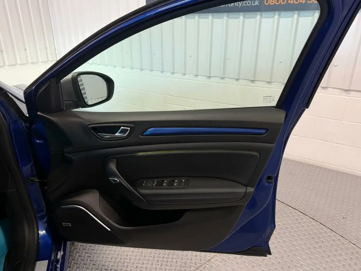 2019-renault-megane-13-tce-gt-line-hatchback-big-16