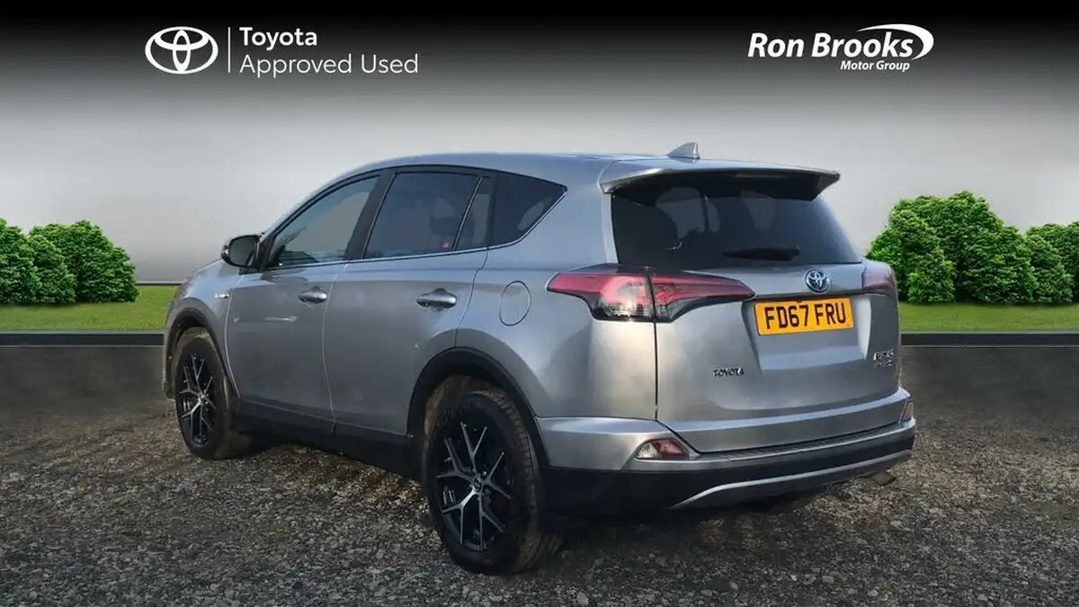 2017-toyota-rav4-25-vvt-i-design-awd-big-3
