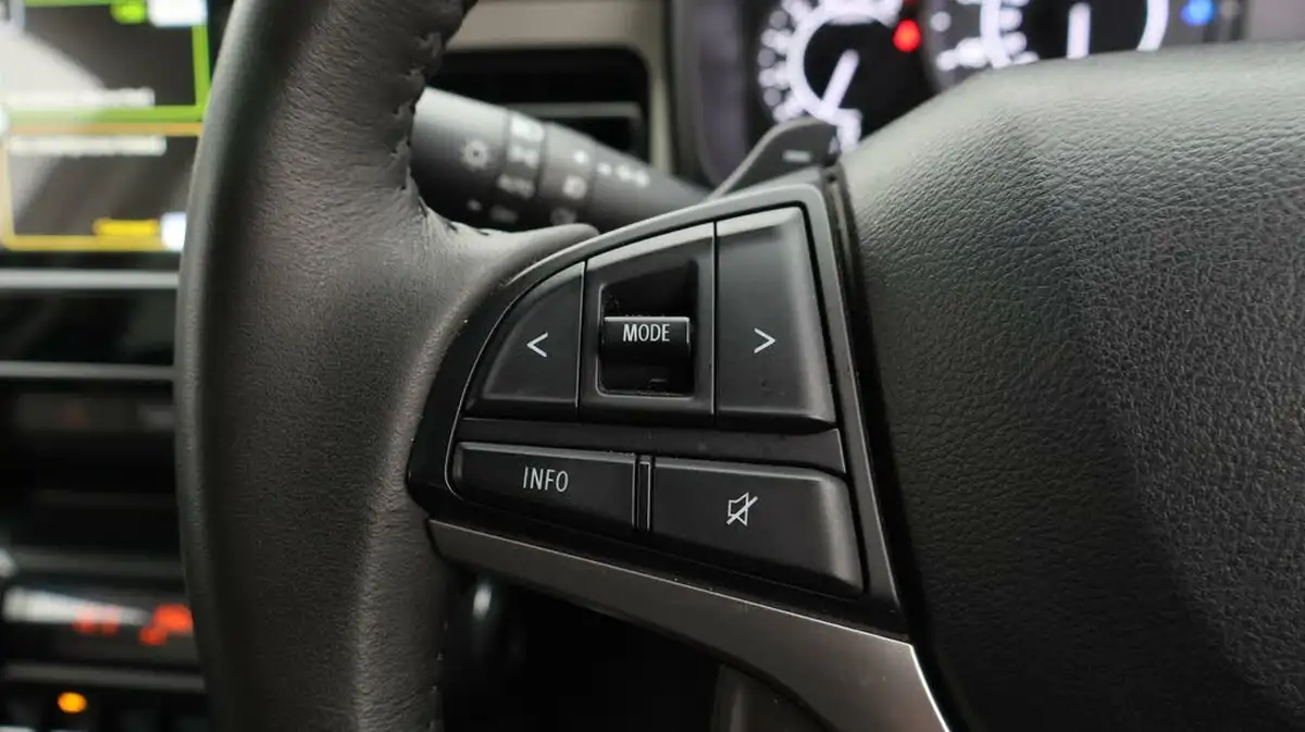 2023-suzuki-ignis-12-dualjet-sz5-cvt-big-24