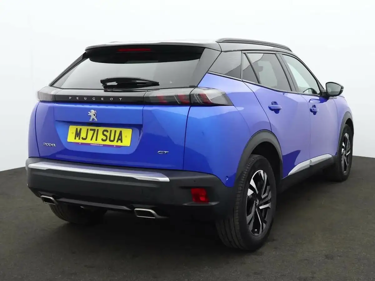 2021-peugeot-2008-suv-12-puretech-gt-eat8-big-5