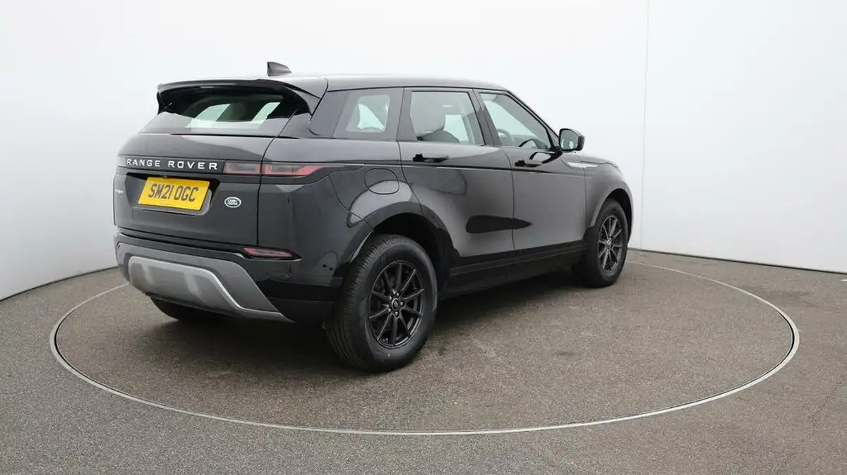 2021-land-rover-range-rover-evoque-20-d165-evoque-big-7