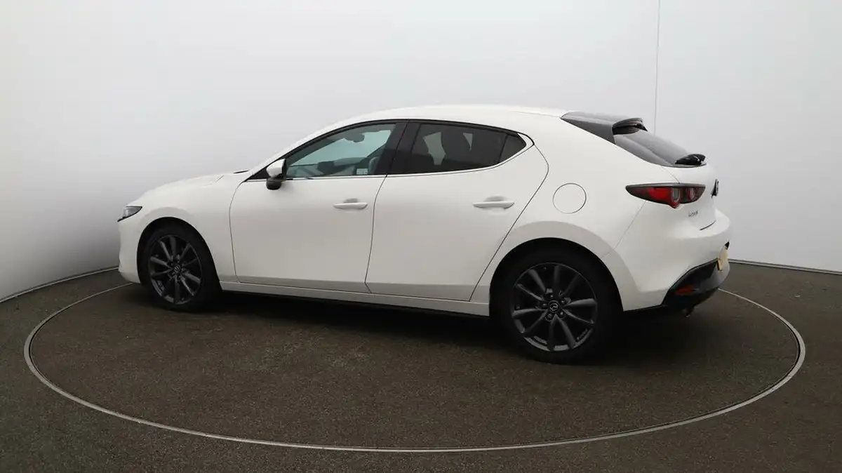 2022-mazda-mazda3-20-sport-lux-122ps-hatchback-5d-auto-big-39