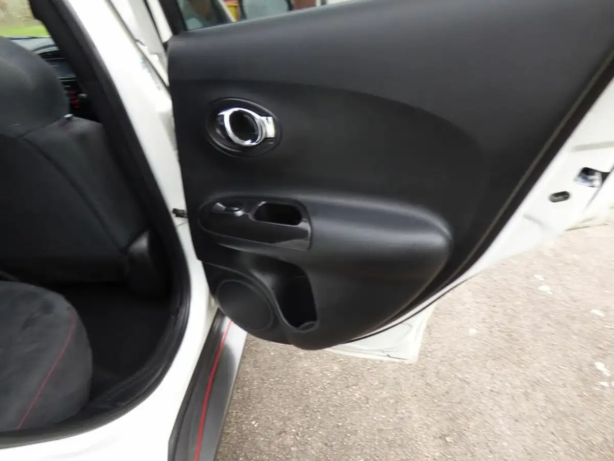 2014-nissan-juke-16-nismo-4x4-m-cvt-big-14