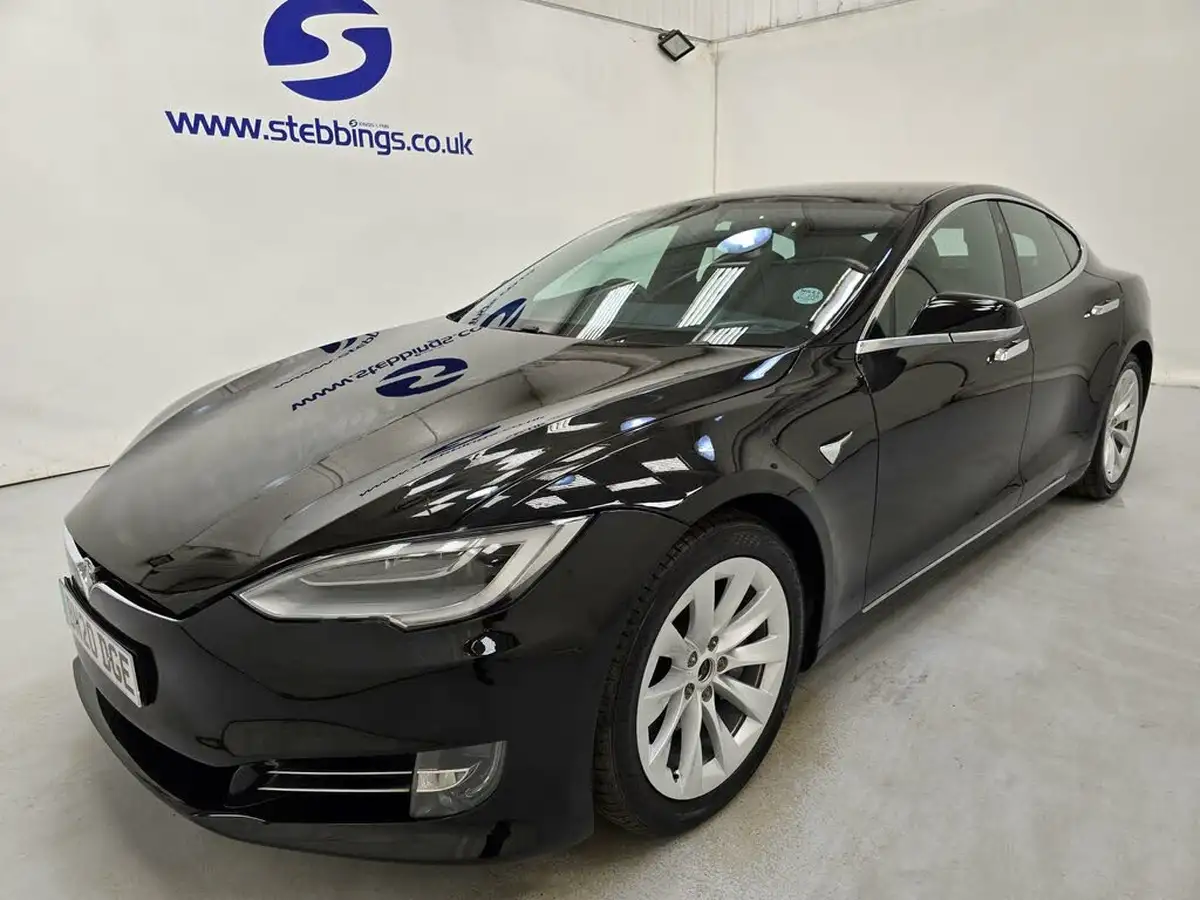2020-tesla-model-s-e-long-range-big-1