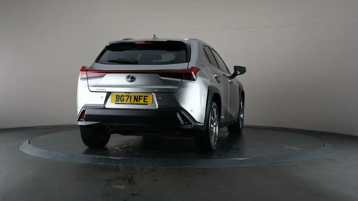 2021-lexus-ux-300e-e-ux-big-68