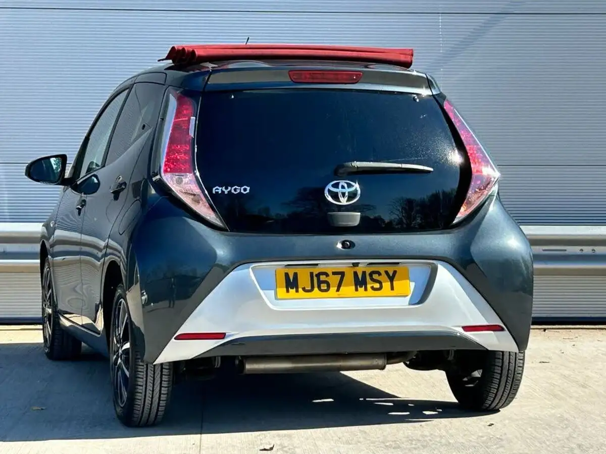 2017-toyota-aygo-10-vvt-i-x-style-71bhp-big-4