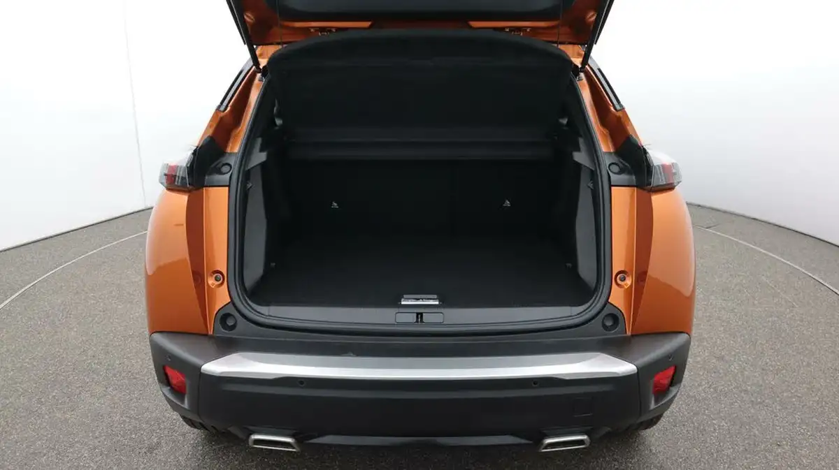 2021-peugeot-2008-suv-12-puretech-gt-big-17