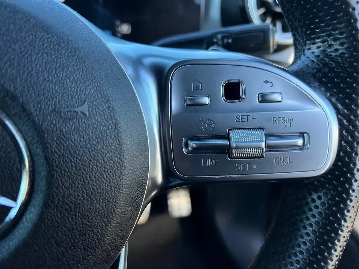 2021-mercedes-benz-a-class-13-a200-amg-line-executive-edition-hatchback-5d-7g-dct-big-26