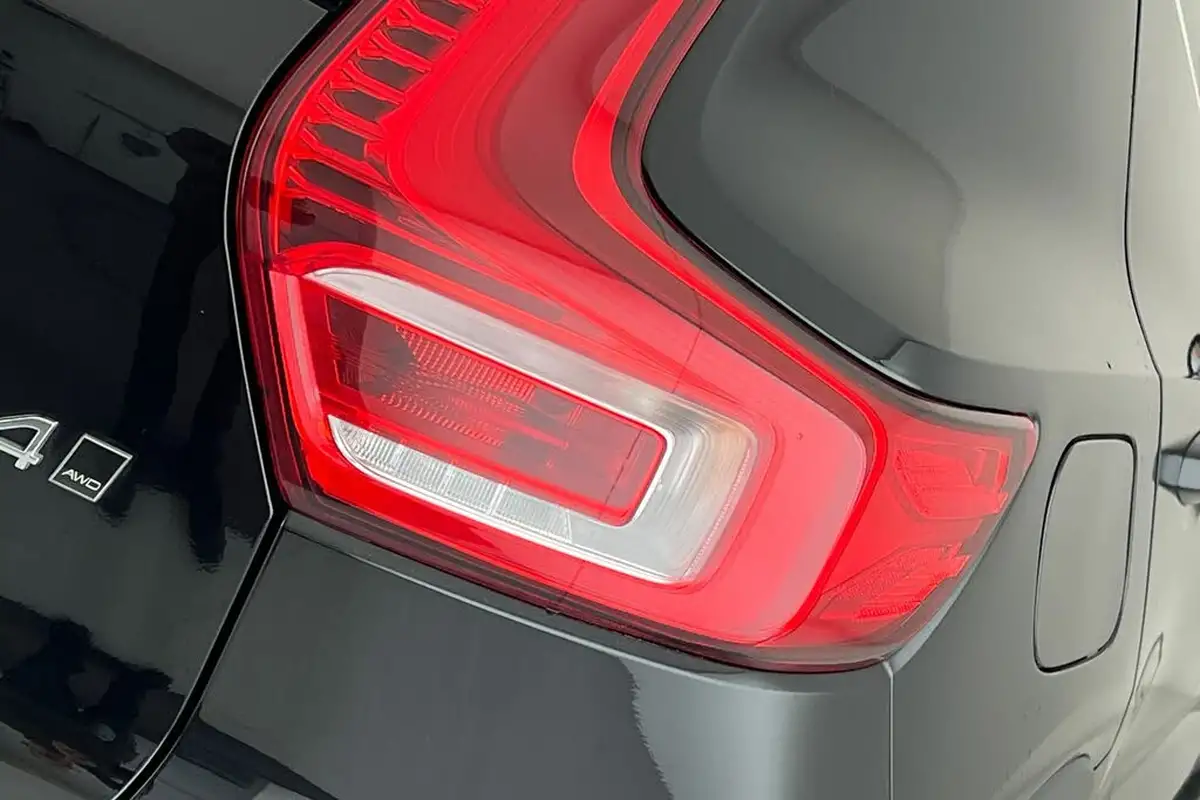 2021-volvo-xc40-20-b4-inscription-pro-194bhp-awd-auto-big-19