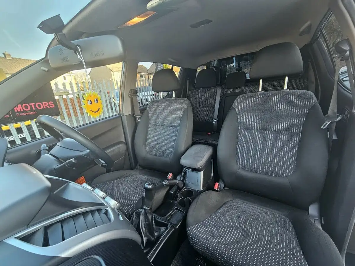2014-mitsubishi-l200-25td-trojan-big-6
