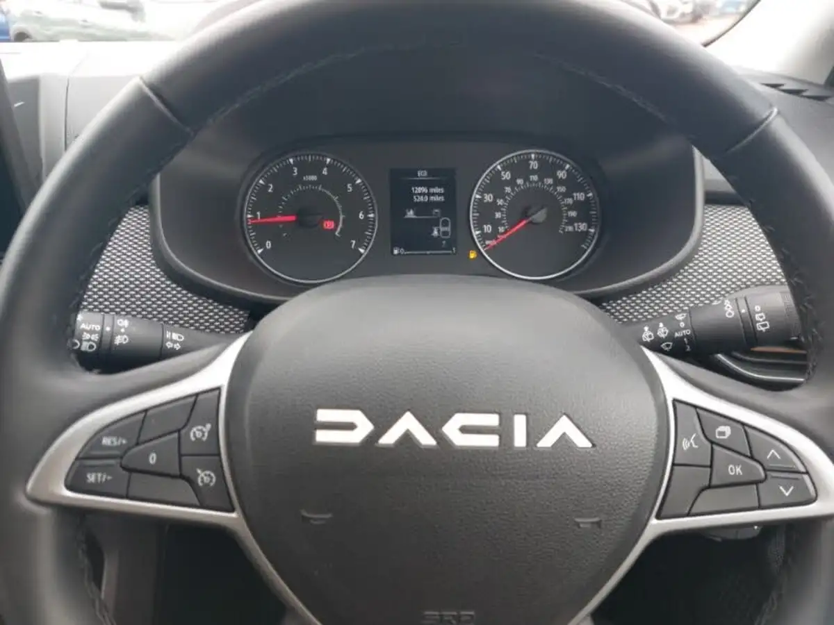 2024-dacia-sandero-stepway-10-tce-expression-90bhp-big-15