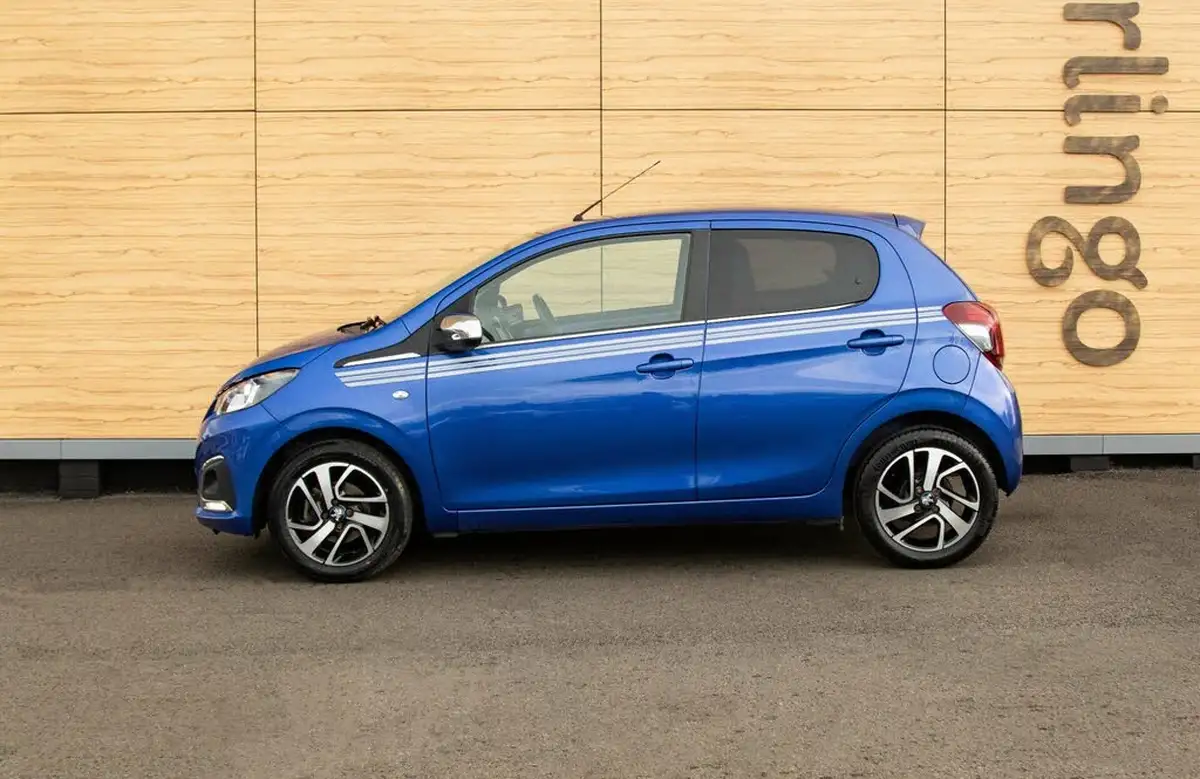 2019-peugeot-108-10-collection-hatchback-big-15